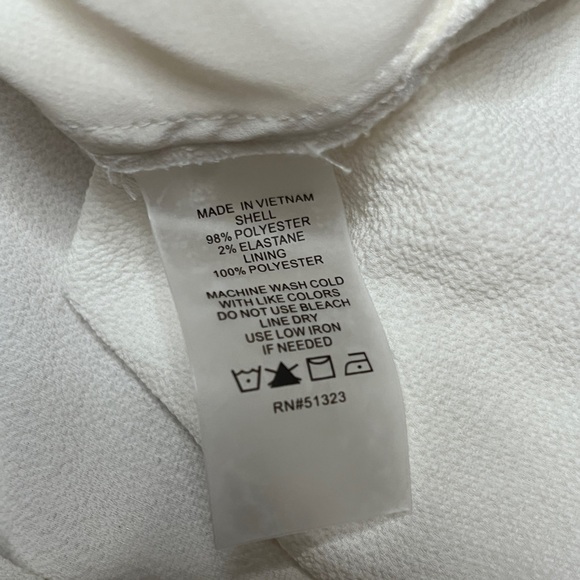 VINCE CAMUTO Women's Textured Tie-front Blouse Shirt Top - Picture 5 of 5